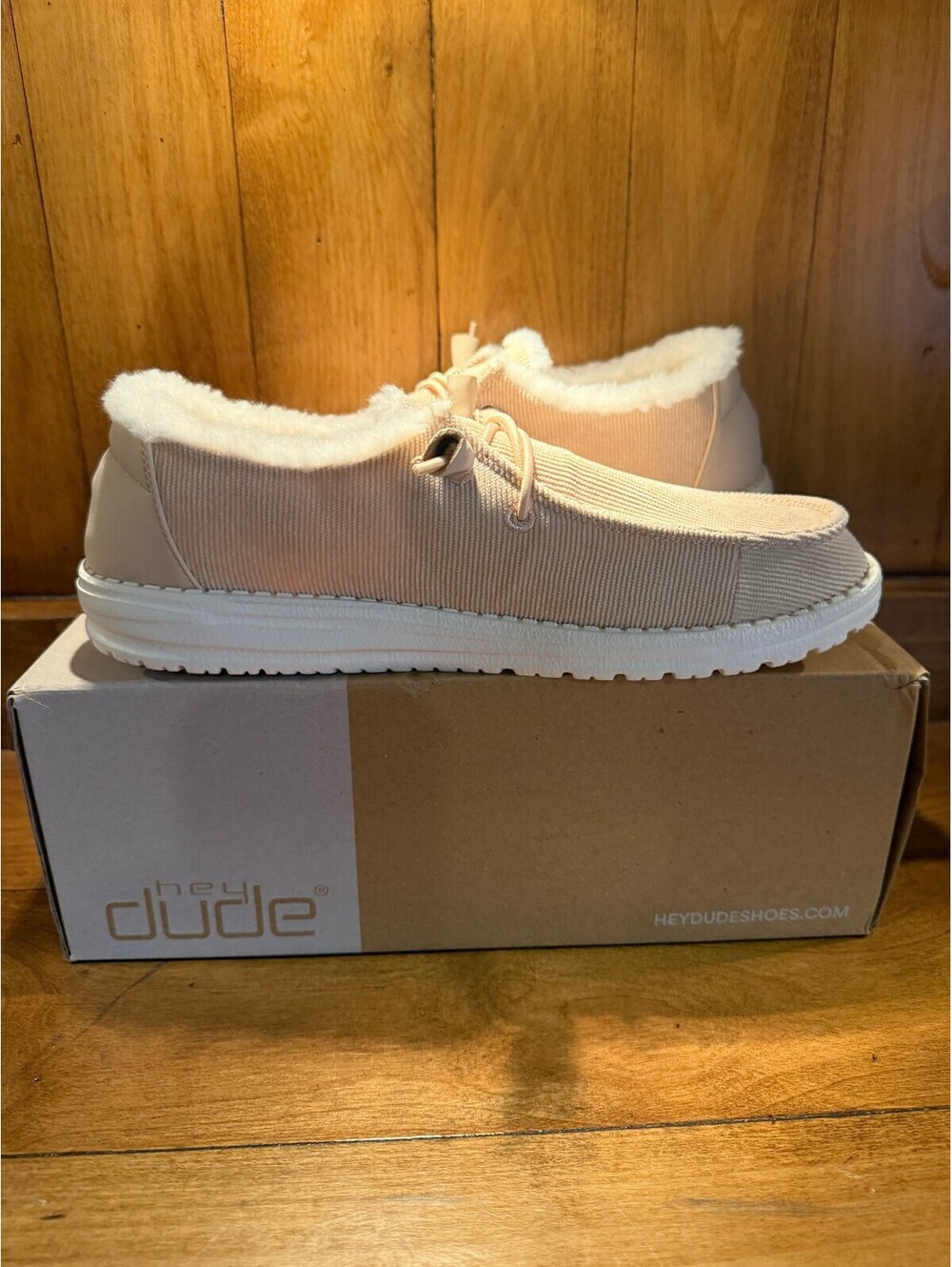 New Hey Dude Wendy Corduroy Cream Casual Slip-On Shoes Women's Size 9 US - Picture 4 of 11